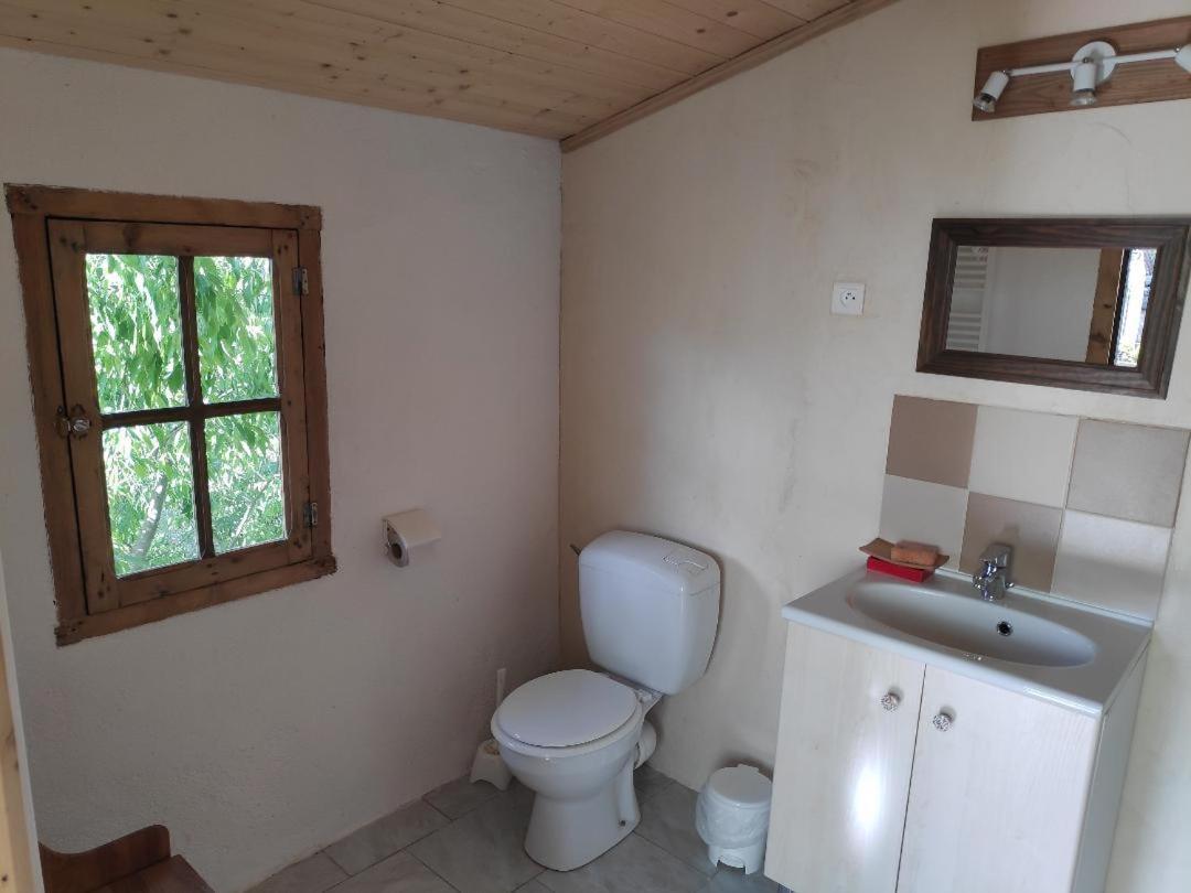 AUTHENTIQUE INDIVIDUELLE Maison de village Ardéchoise à Les Vans La Voûte Extérieur photo